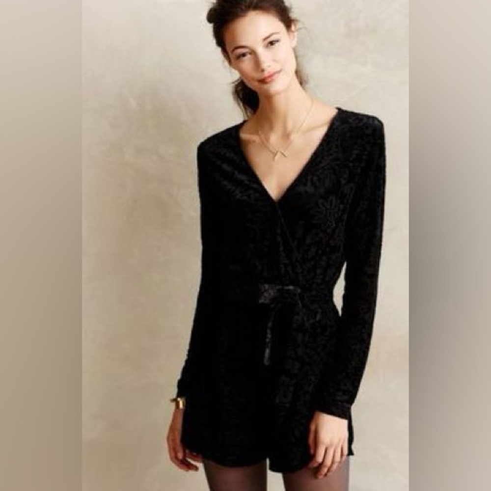 Saylor Anthropologie Black Burnout Velvet Floral Romper Women’s Size S Small
